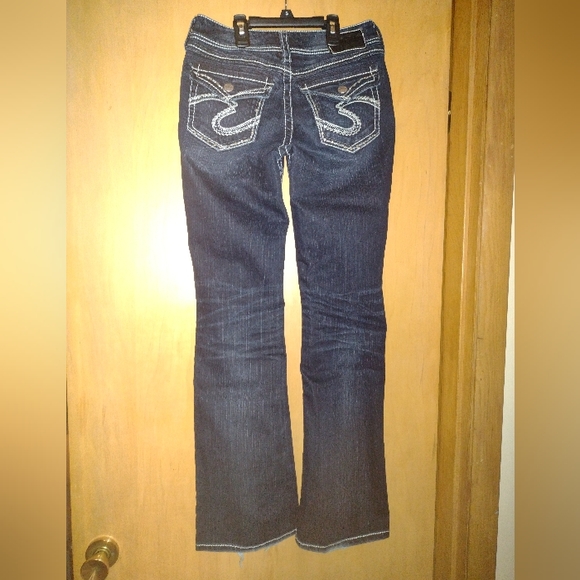 Silver Suki Flap Bootcut Jeans Size 27 - Picture 2 of 9